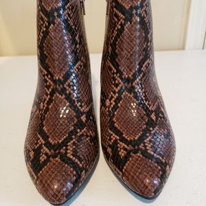 Harpper Kitten Booties by Alfani